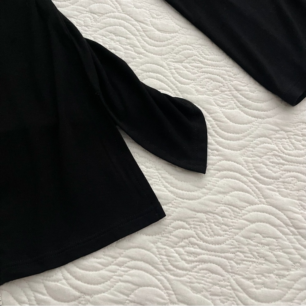 CUPIO Top Scoop Neck Long Bell Sleeve Size Large - Picture 5 of 13